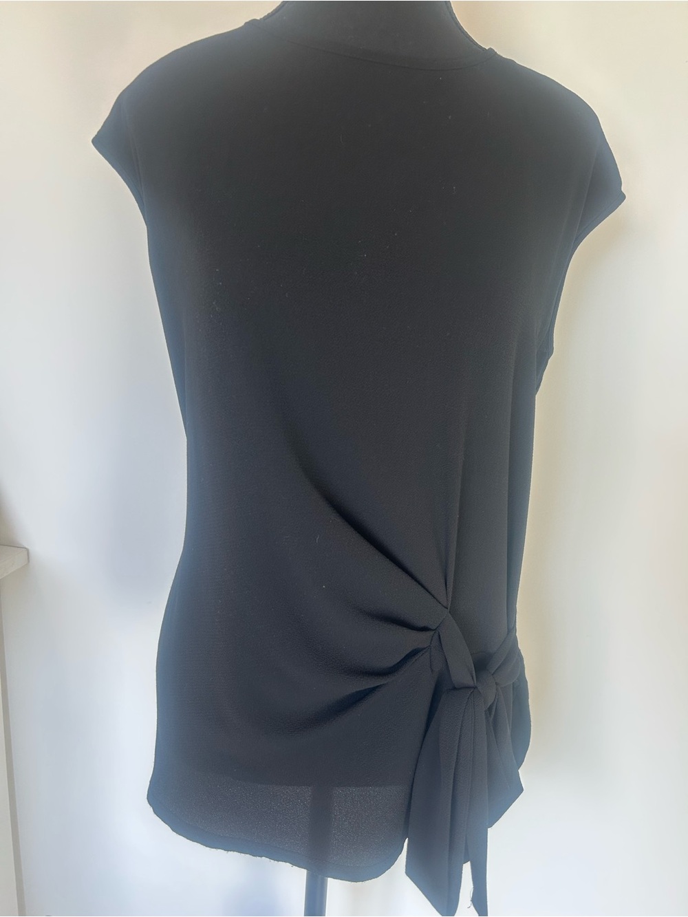 Vince Camuto Black Side-Knot Cap Sleeve Top